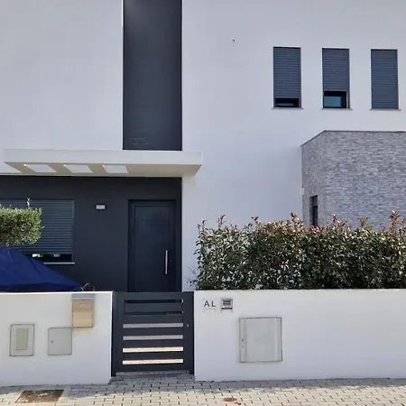 Lara Sweet Sobral do Parelhao