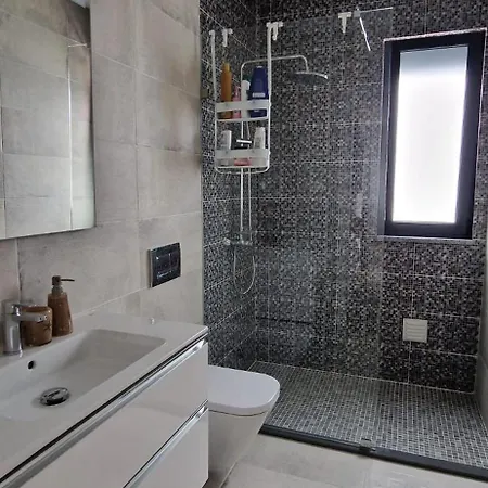 Lara Sweet Sobral do Parelhao