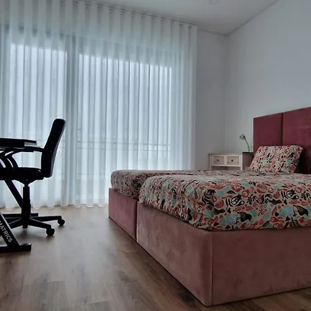 Lara Sweet Sobral do Parelhao